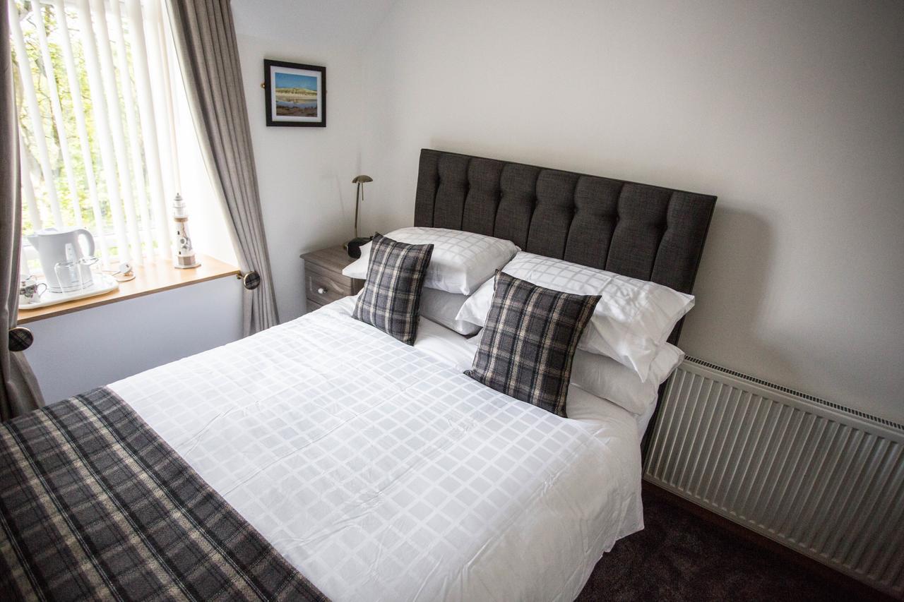 By The Bay Bed & Breakfast Cruden Bay Exterior foto